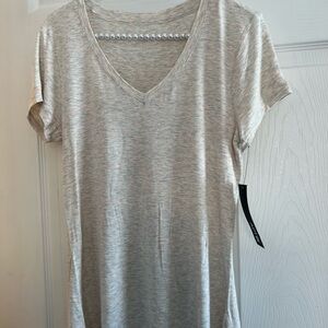 NEW w/Tags Apt 9 Grey Neon Speckled V-Neck Tee - Size S